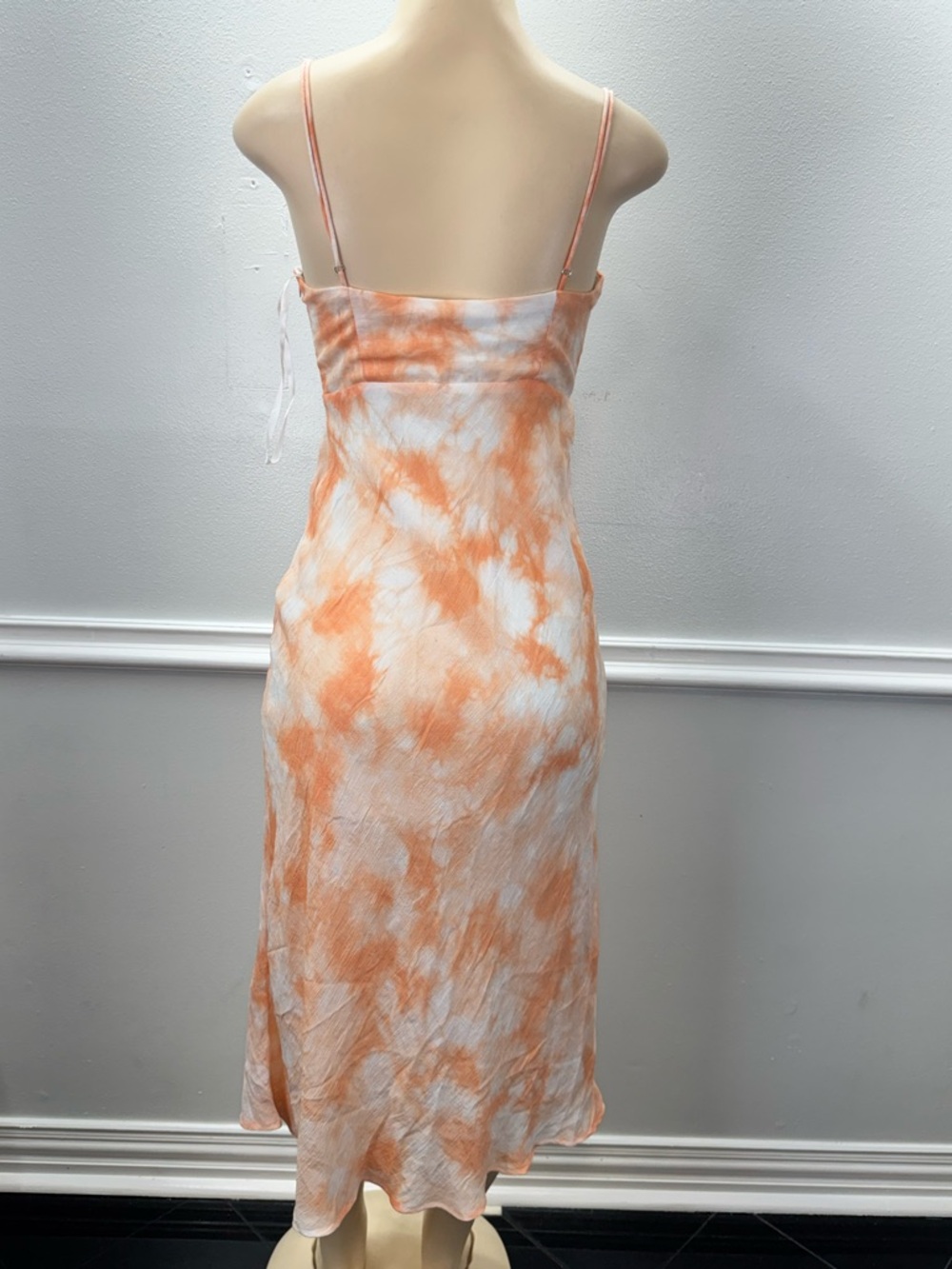Petal & Pup . Orange Tie-Dye Midi Dress - Picture 3 of 11